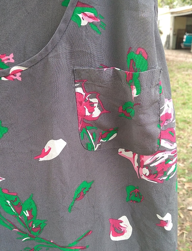 Joie Silk pocket blouse size small - Picture 3 of 4